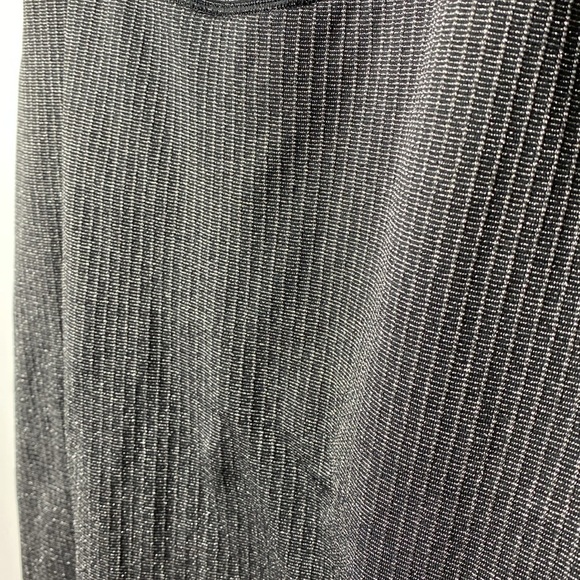 Lululemon Black Ribbed Tank Top with a slight shimmer - 12 - Picture 3 of 9